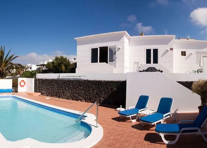 Casa Mcelroy Villa