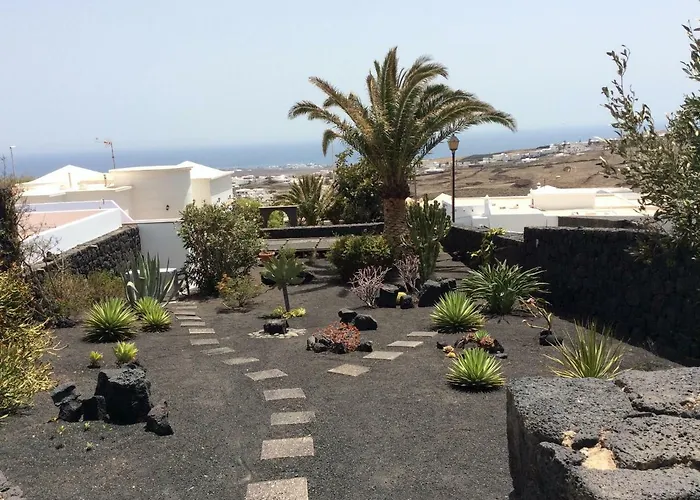 Casa Mcelroy Villa