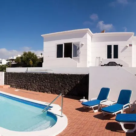 Casa Mcelroy Villa